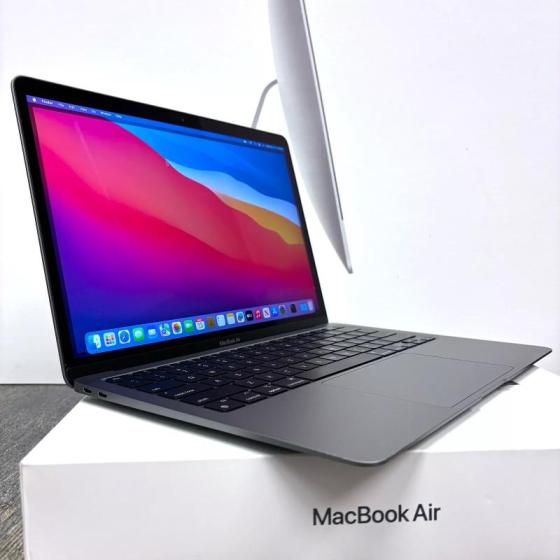 A-p-p-l-e M-a-cbook Air 13＂ Retina Model 10,1