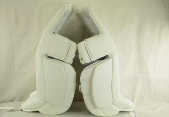 CCM EFLEX 6 Goalie Pads Senior