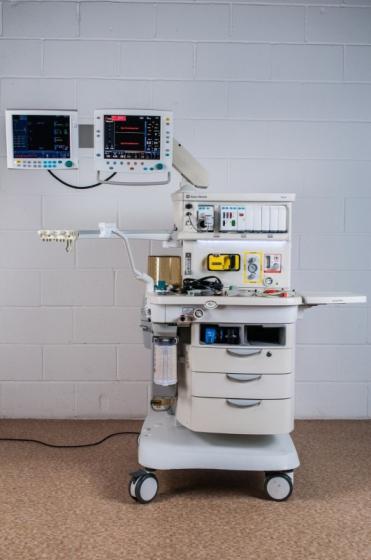 GE DATEX-OHMEDA Aisys Anesthesia Machine with PRESTN CaiOV, ENTROPY, Vaporizers