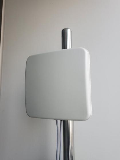 Long-range RF Reader