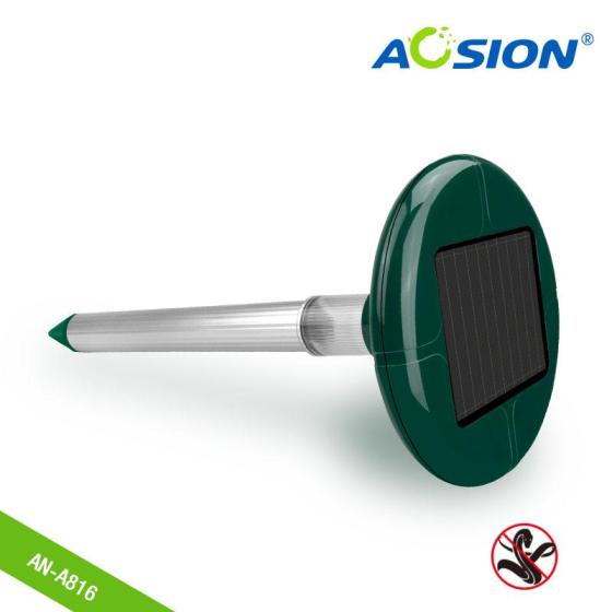 Solar Snake Repeller with Colorful LED Light