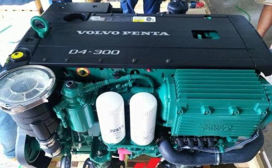 Volvo Penta D4 300 Marine Diesel Engine